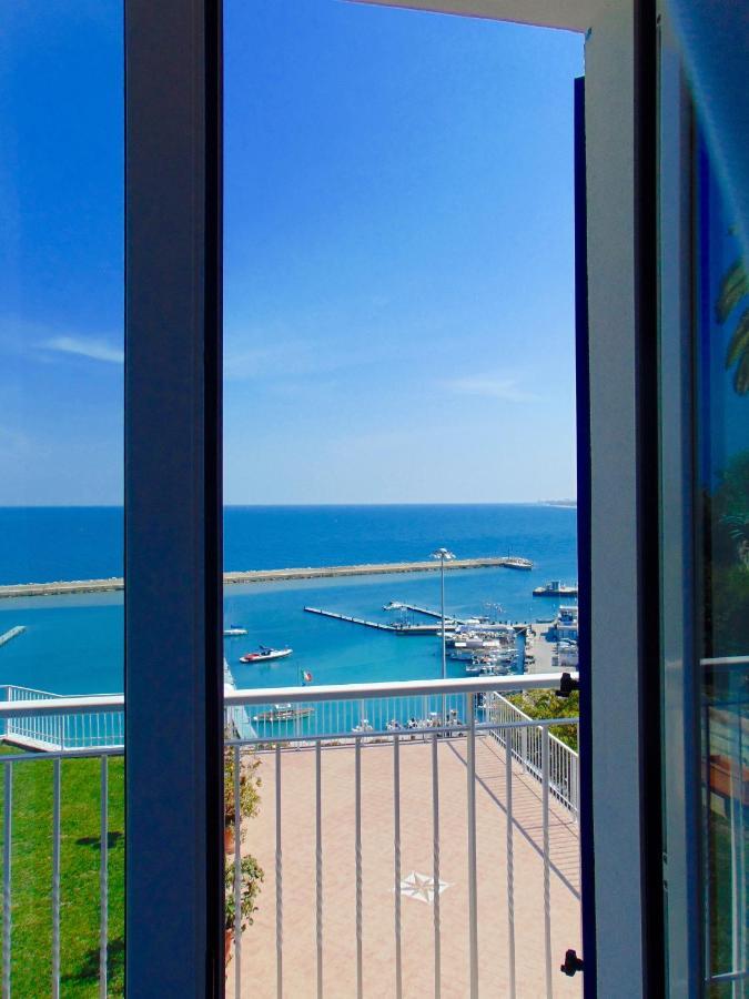 Ferienwohnung N019 - Numana, Prestigioso Quadrilocale Vista Mare Exterior foto